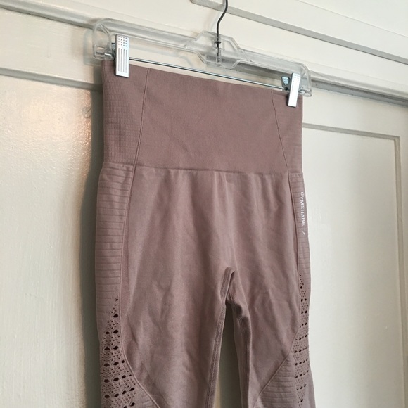 Gymshark nude/pink leggings size small - Picture 6 of 14